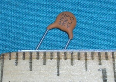 Capacitor, Disc Ceramic 18pF 1kV