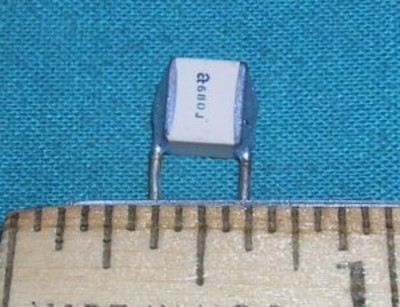 Capacitor, Ceramic 68pF 2500V - ATC RF