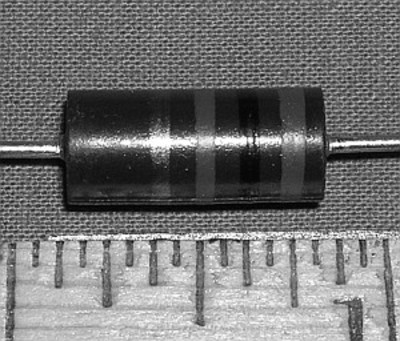 Resistor, 220 Ohm 2W 10% Carbon Comp